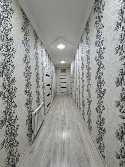 Продаётся 3х комнатная люкс квартира в самом центре города!
(Новостро