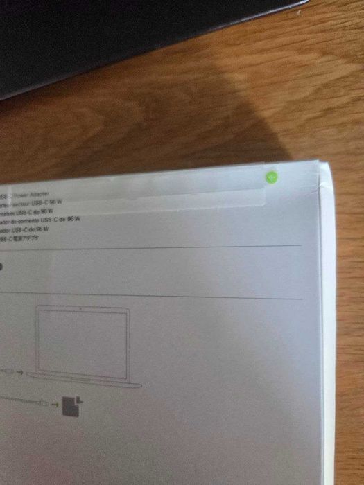 Apple 96W USB-C Power Adapter зарядно