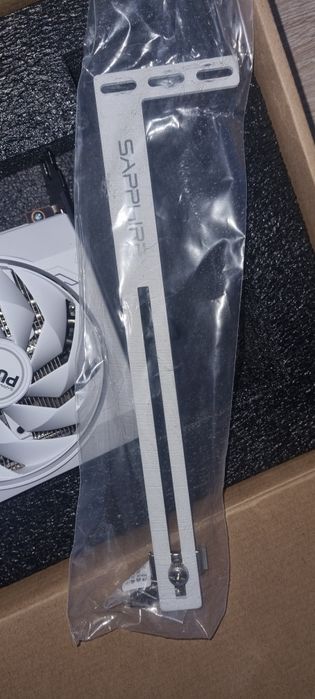 RX7800XT 16GB Pure AMD