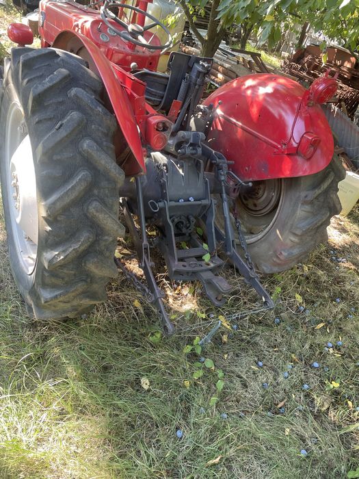Vand tractor Massey ferguson 135