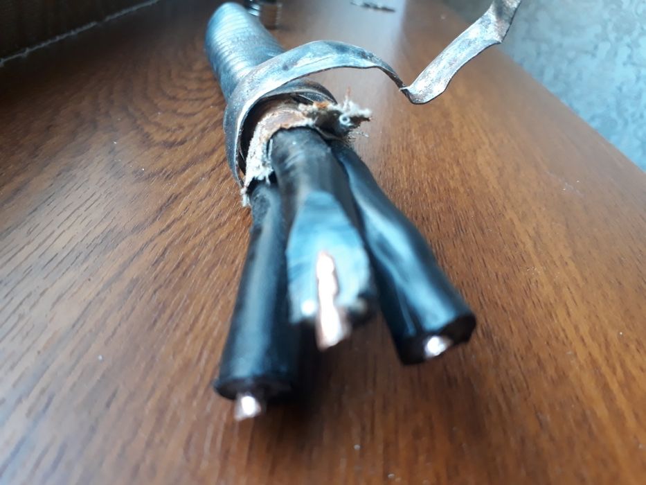 Кабель медный бронированный подземный