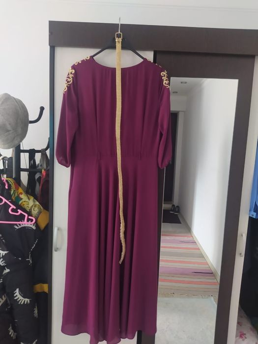 Продам платье вечернее. Материал грибдешин.