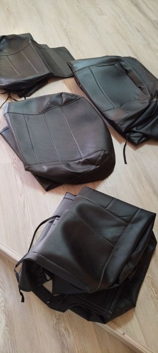 Авточехлы самкоже для РАВ 4