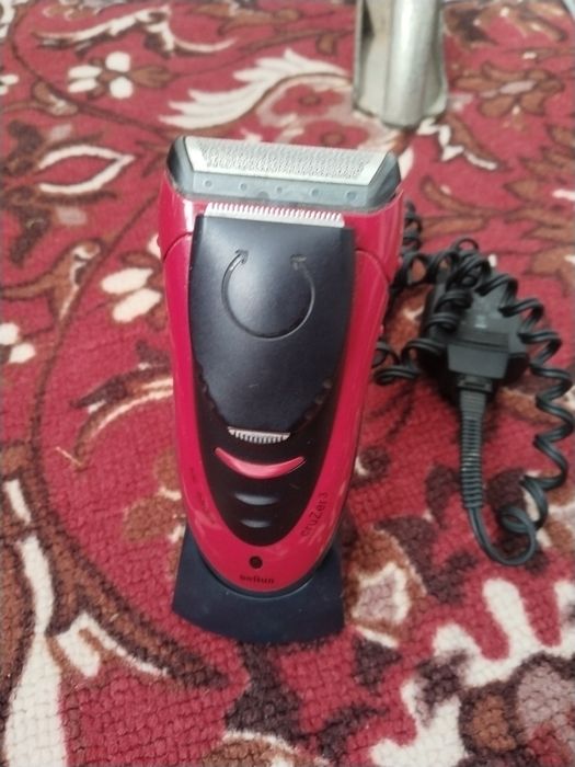 BRAUN Электро бритву