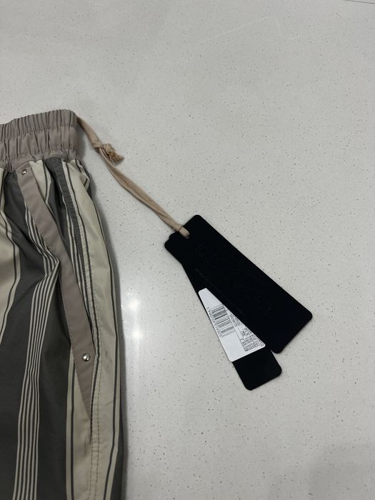 Pantaloni Scurti Made By Society