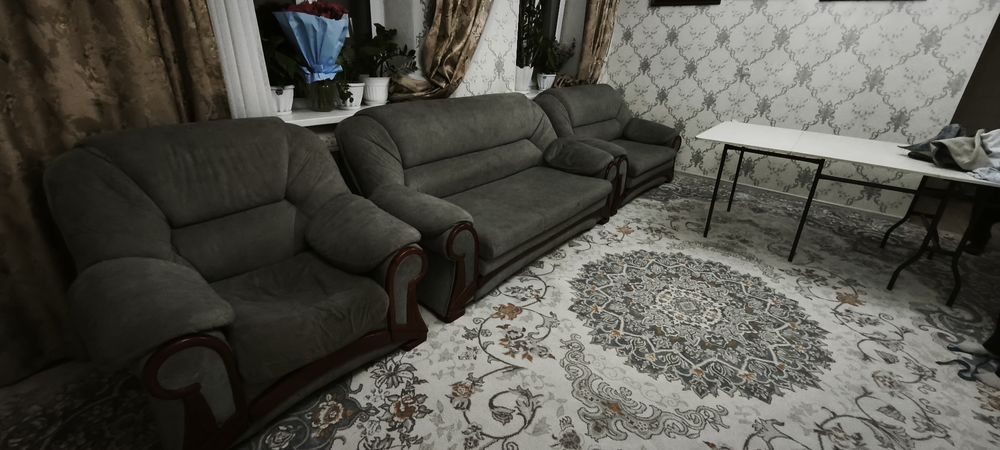 Продам диваны в хорошем состоянии