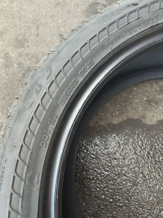 Brigestone alenza 235/50/20