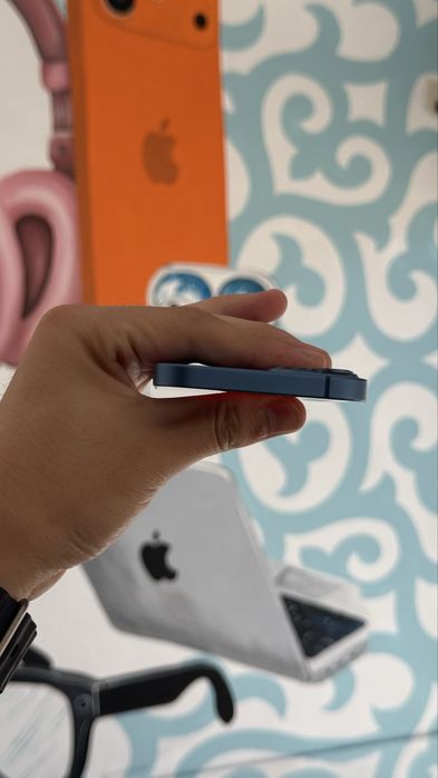 iPhone 13  128GB