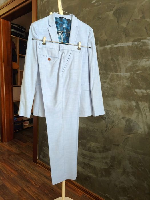 Costum băieți pentru banchet/ocazii/sfarsit clasa a 8-a/