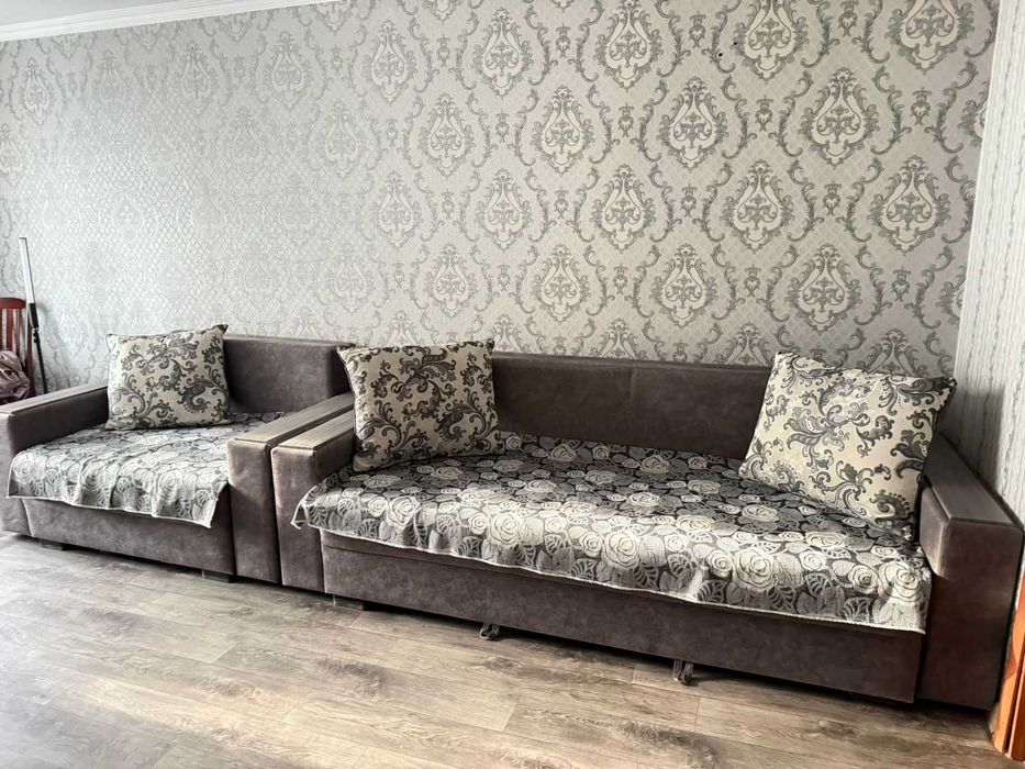 Продам мебель. Диван и большое кресло