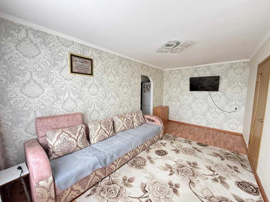 Продам 4 комнатную квартиру
