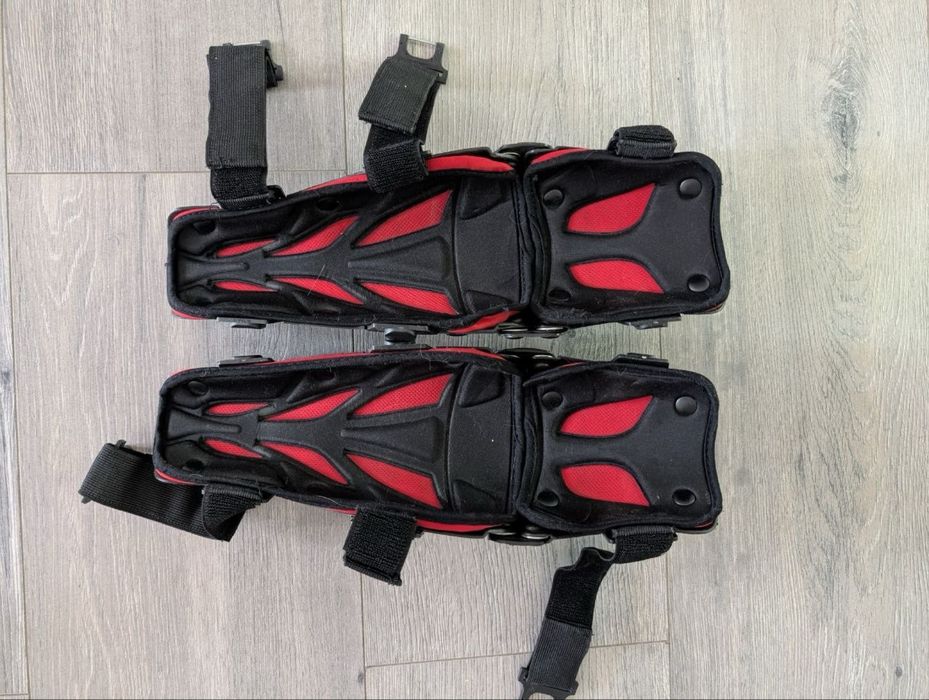 Наколенники почти новые