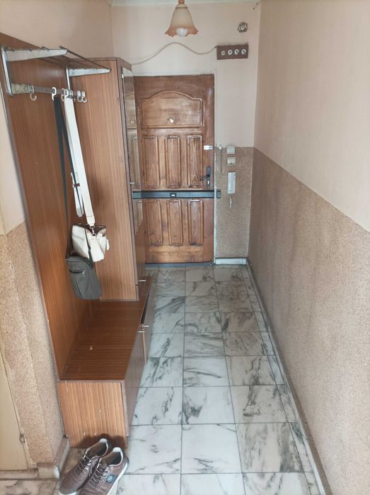 Дава се под наем Тристаен апартамент в София, Дружба 1 - 90 кв.м за 600 € - Снимка #1