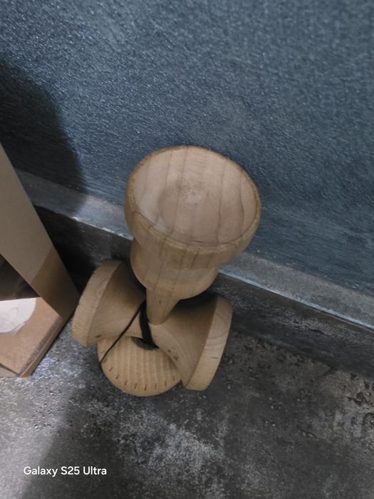 Vând Kendama Krom Gas Cream(model rar)