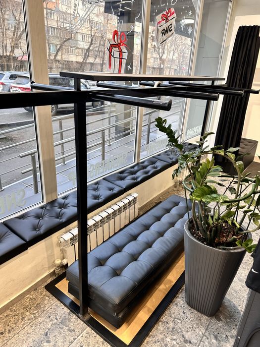 Продам стенд для одежды