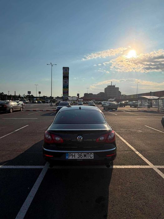 Volkswagen Passat CC 2.0 TDI 5 locuri 4Motion 2011