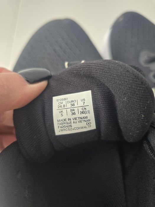 Маратонки за бягане  asics