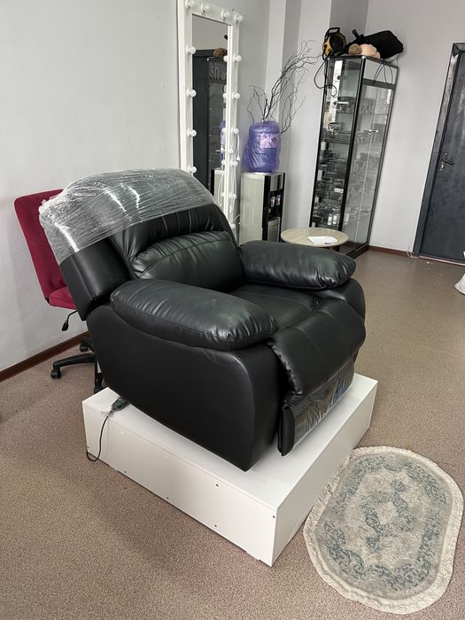 Косметологическое кресло-реклайнер,С подиумом