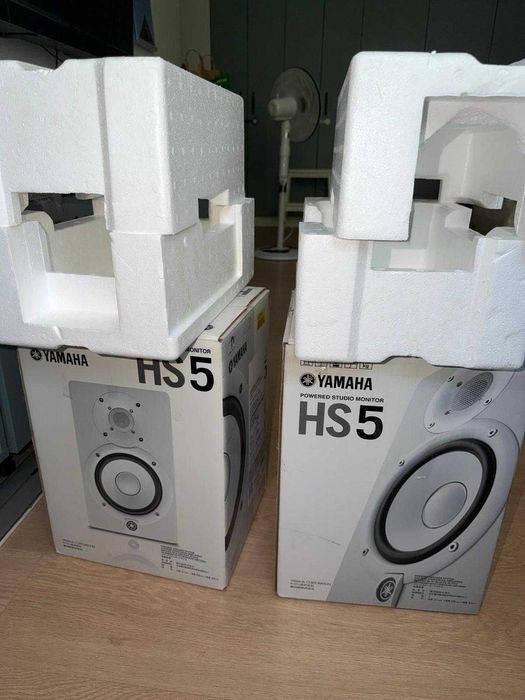 Pereche Monitoare de Studio Active Yamaha HS5 White – Impecabile