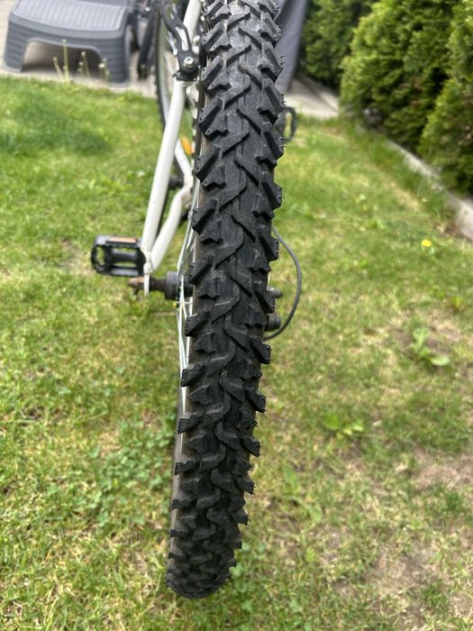 Bicicleta 26” alba