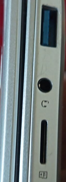 Ноутбук сотилади