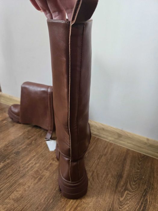 Ботуши размер 38