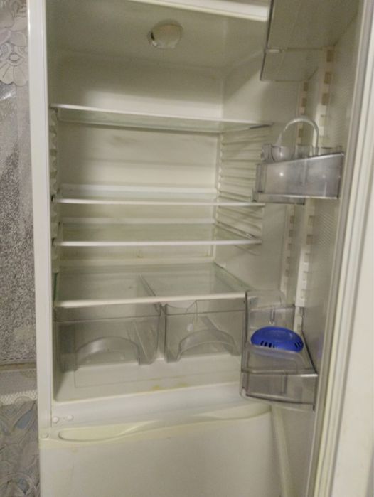 Холодильник  Б/У