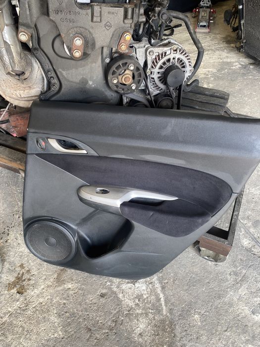 Кори врати хонда сивик 8 2007г 5 врати