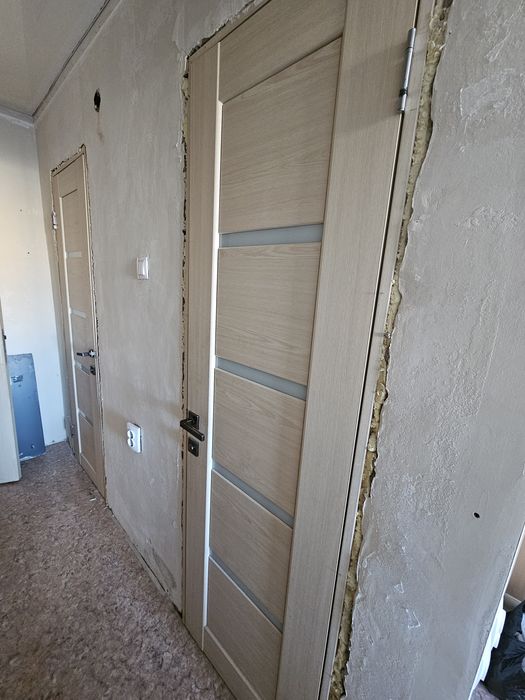 Двери б/у 60, 80