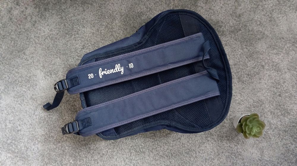 Ghiozdan cu fotbal pt copii•albastru închis și roz