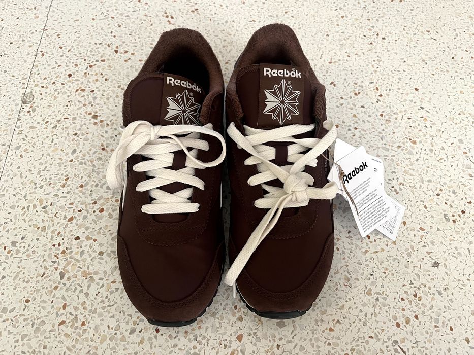 Нови обувки Reebok