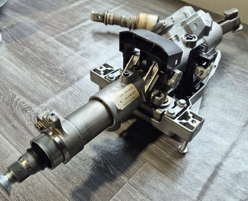 Ел кормилен прът  с карета мерцедес w203  2004г