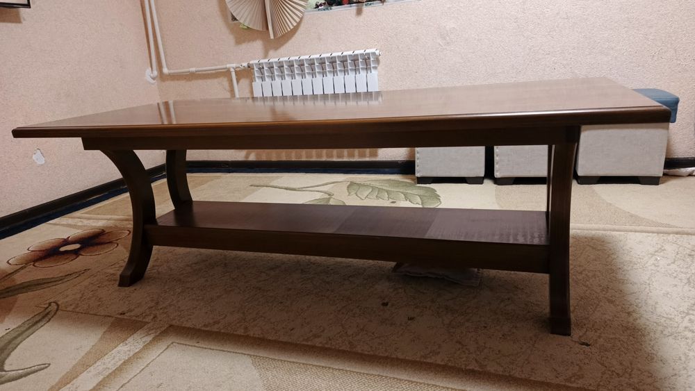 Стол сотилади МДФ