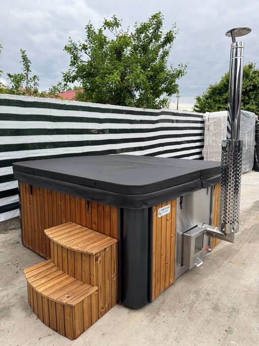 Ciubar patrat 2.2m x 2.2m