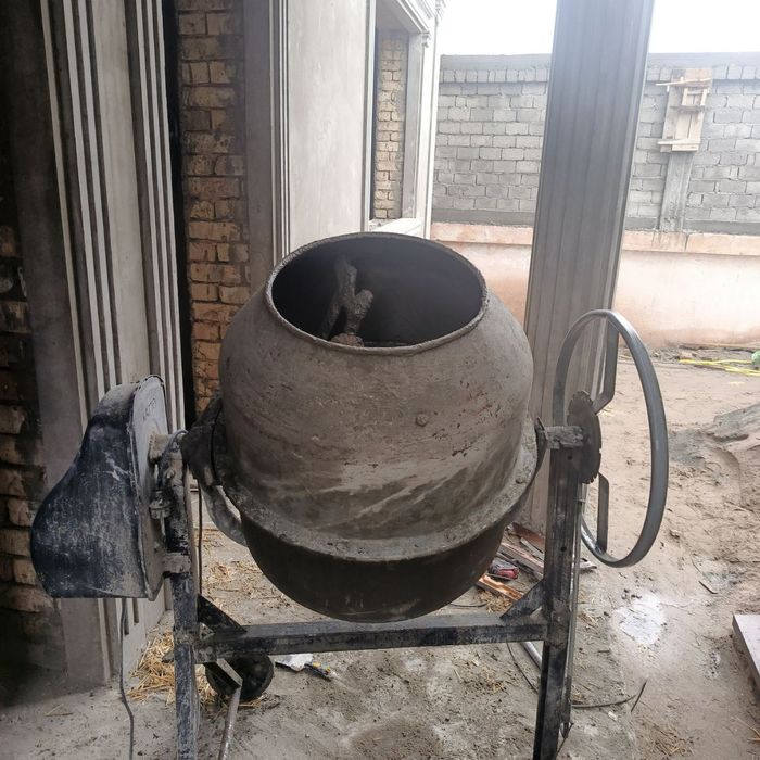 1 куб  миксир срочна сотилади