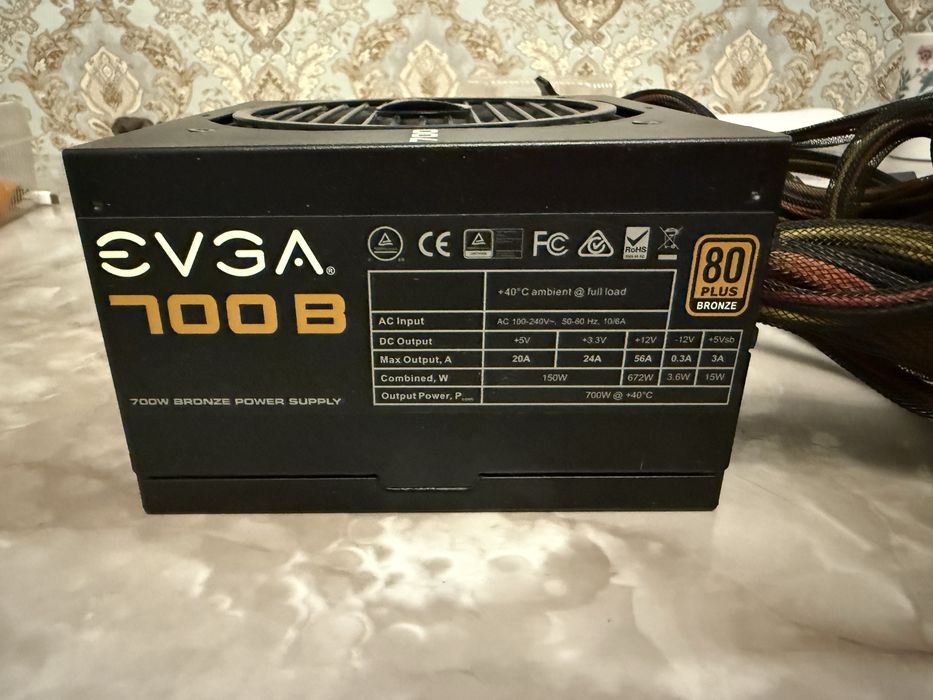 Блок питания EVGA 700 B (700W, 80 PLUS Bronze)