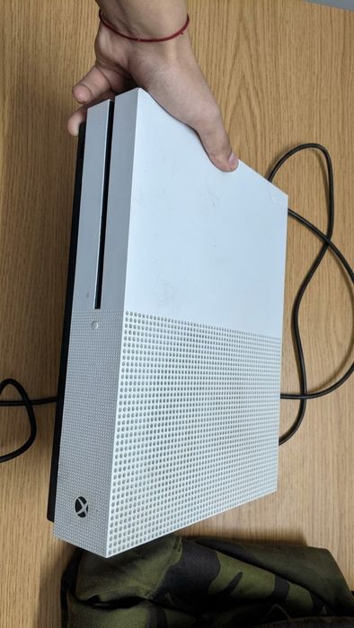 Xbox one s с играми