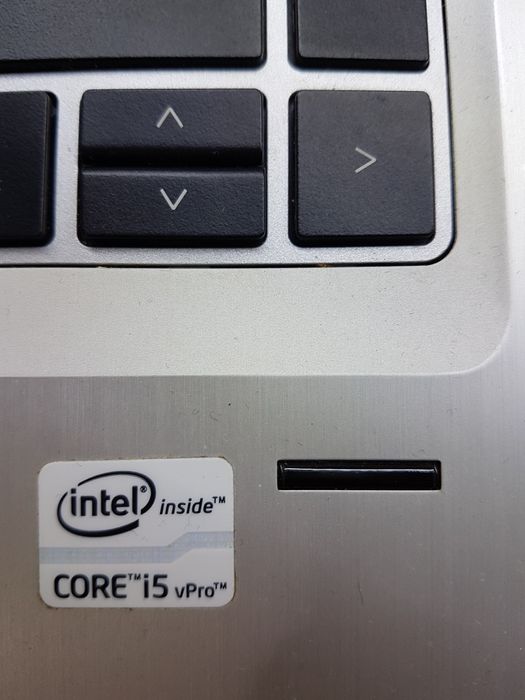 Laptop hp i5 v Pro 4 giga ram ssd 128