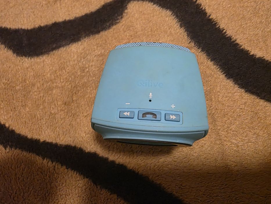 Boxa pentru ascultat muzica