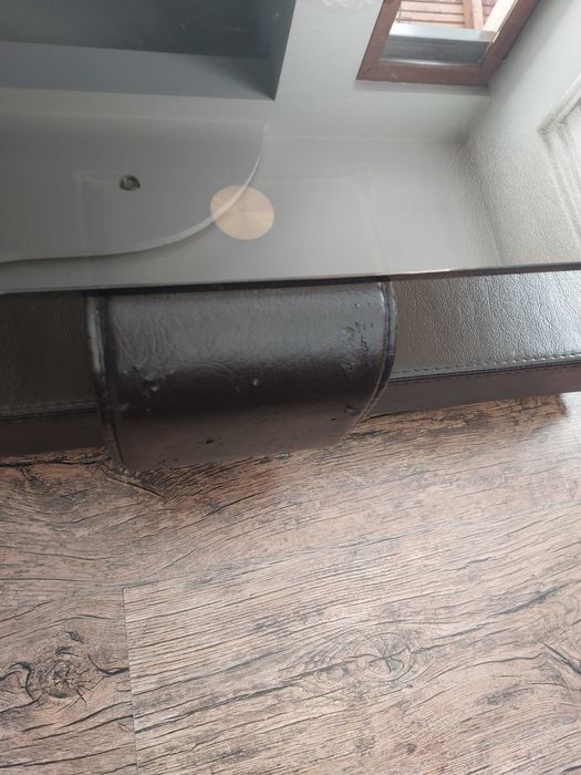 Ъглов диван и холна маса