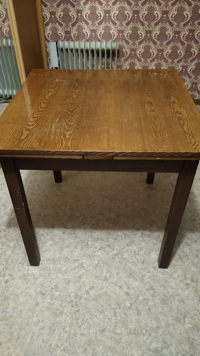 Столы для зала и кухни