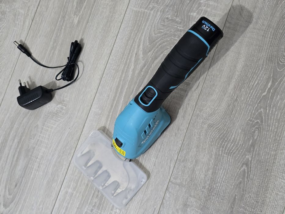 Foarfecă electrică de grădină DURATECH 12V–fără fir,2-în-1,telescopică