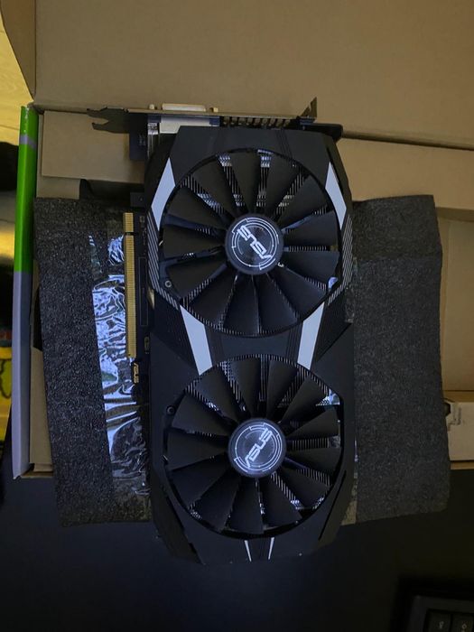 Vand Schimb Placa Video Asus Radeon RX 580 OC 8GB GDDR5. 252-Biti