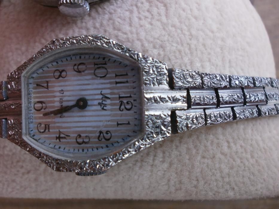 Luch Луч - Дамски Механичен Часовник Гривна - 2бр. от СССР