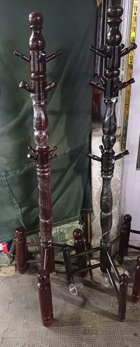 Вешалка Стойкали