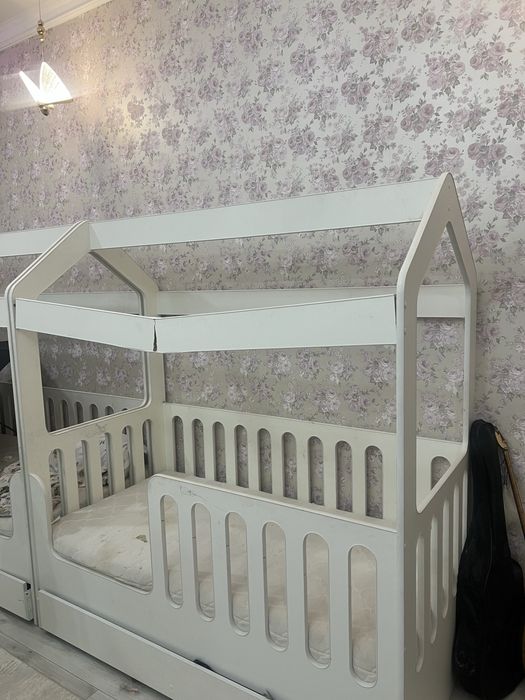 Кішкентай балдарга арналган диван