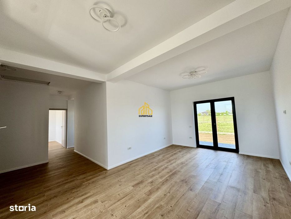 Casa Domnesti/  4 Camere/ 400 Mp Teren/Utilitati