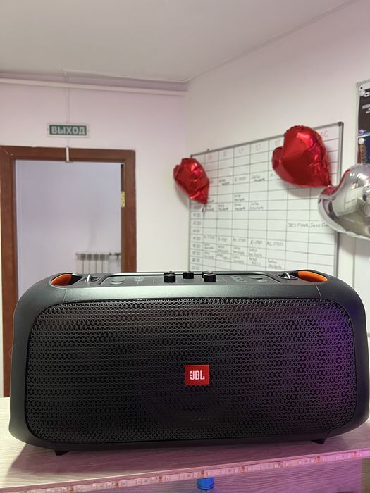 Jbl partybox on the go