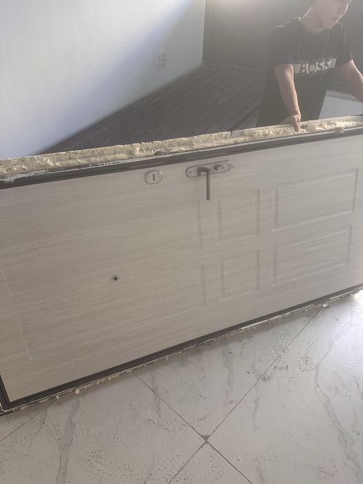 выходной двер состояние нормальное