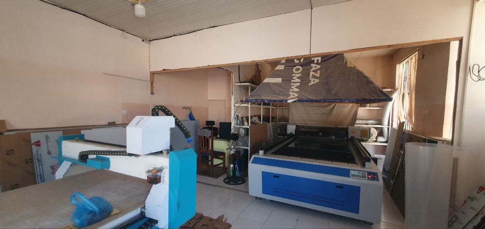 Сотилади, 1,2 этаж + подвал, 150 кв.м, Педколледж ёни